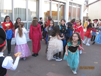 Carnaval 4 cour