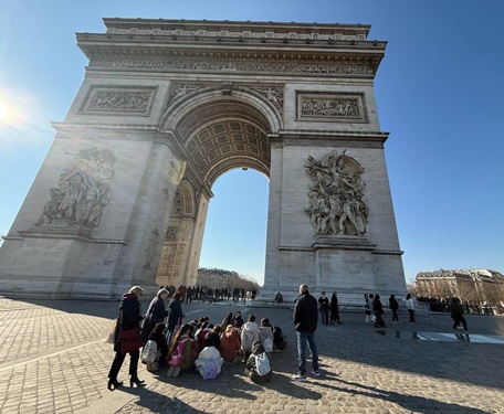 Arc de triomphe 18 mars.13
