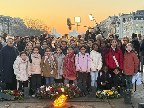 Arc de triomphe 18 mars.15
