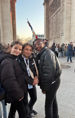 Arc de triomphe 18 mars.16